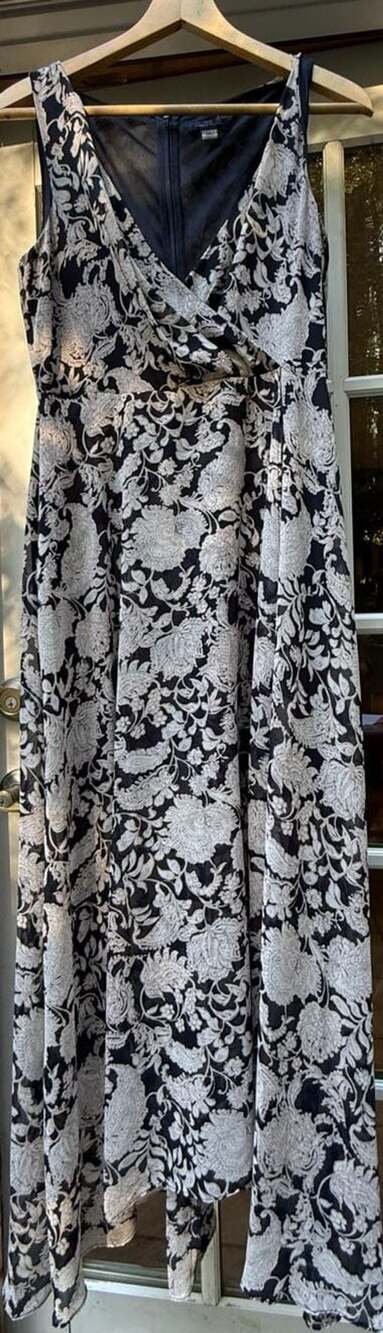 Tommy Hilfiger Floral Maxi Dress Size 10 Chiffon V-Neck Sleeveless